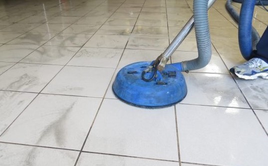 Lavado de pisos en Villa Maria del Triunfo