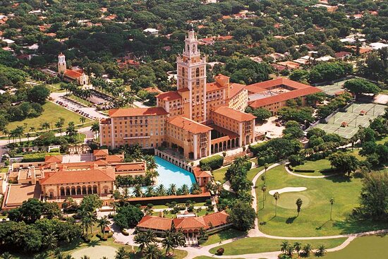 Sellador de baldosas antideslizante en el Hotel Biltmore, Miami