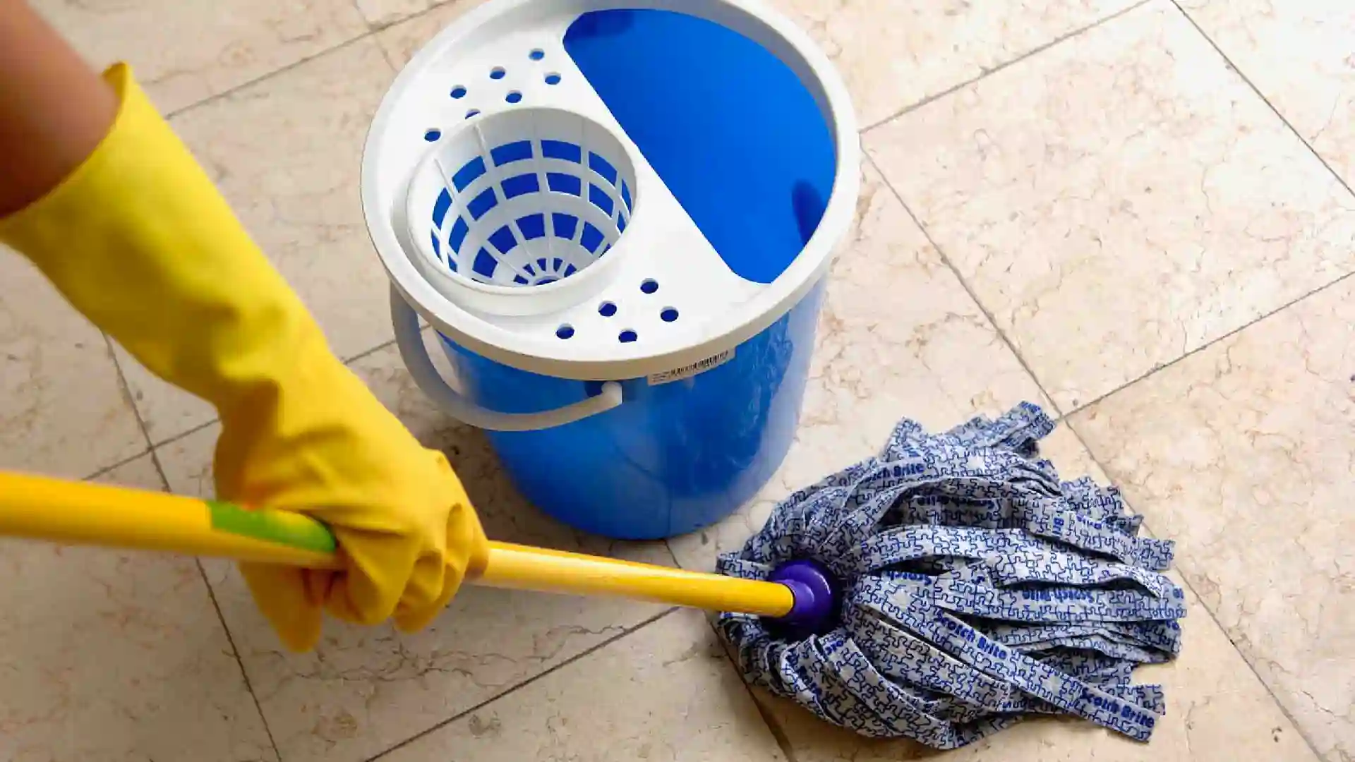 Limpieza de Pisos Cerámicos 1 limpieza de pisos cerámicos